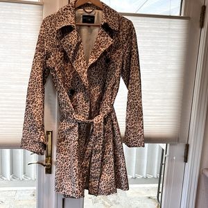 Banana Republic women’s raincoat size  Large